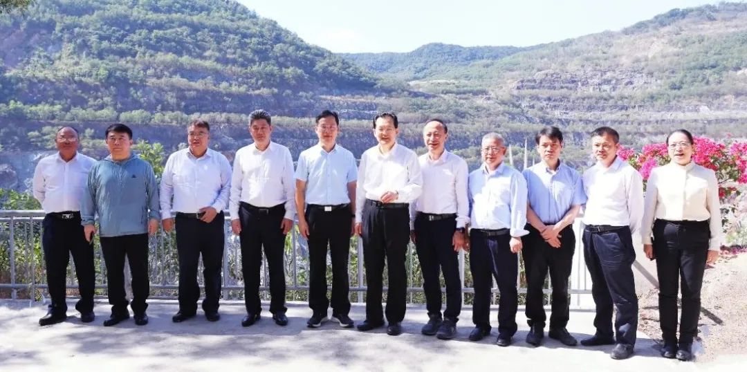 1705915935512727.jpg 自然资源部到雷火-雷火(中国)一站式竞技服务网站
雷火-雷火(中国)一站式竞技服务网站开展新一轮找矿突破战略行动专题调研3.jpg